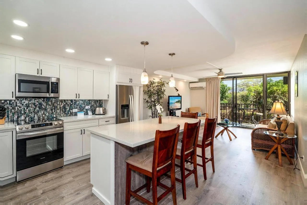 Kamaole Sands 4-213, Designer Condo, Split Ac Wailea