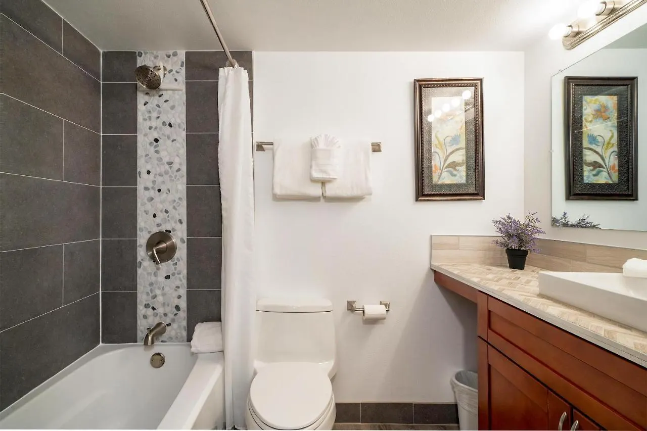 Kamaole Sands 4-213, Designer Condo, Split Ac Wailea  0*, Wailea (Maui) United States