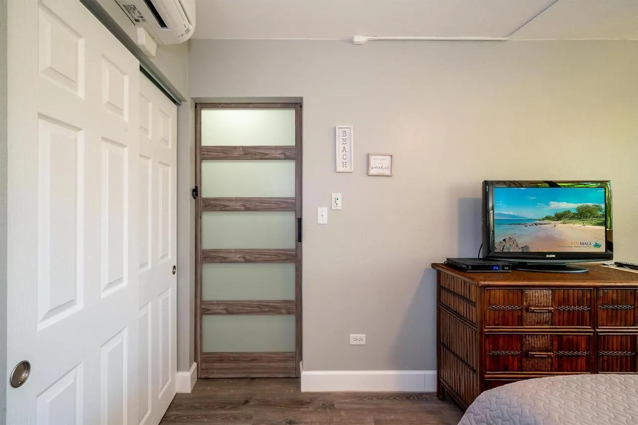 Kamaole Sands 4-213, Designer Condo, Split Ac Wailea