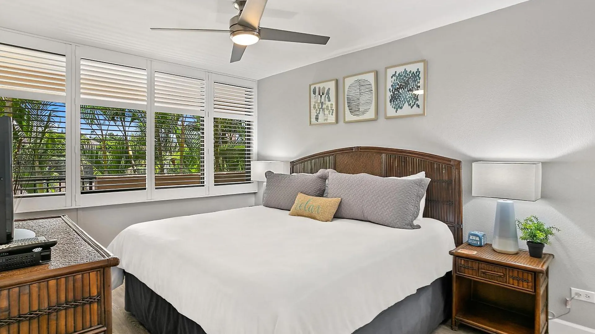 בית נופש ויילי Kamaole Sands 4-213, Designer Condo, Split Ac